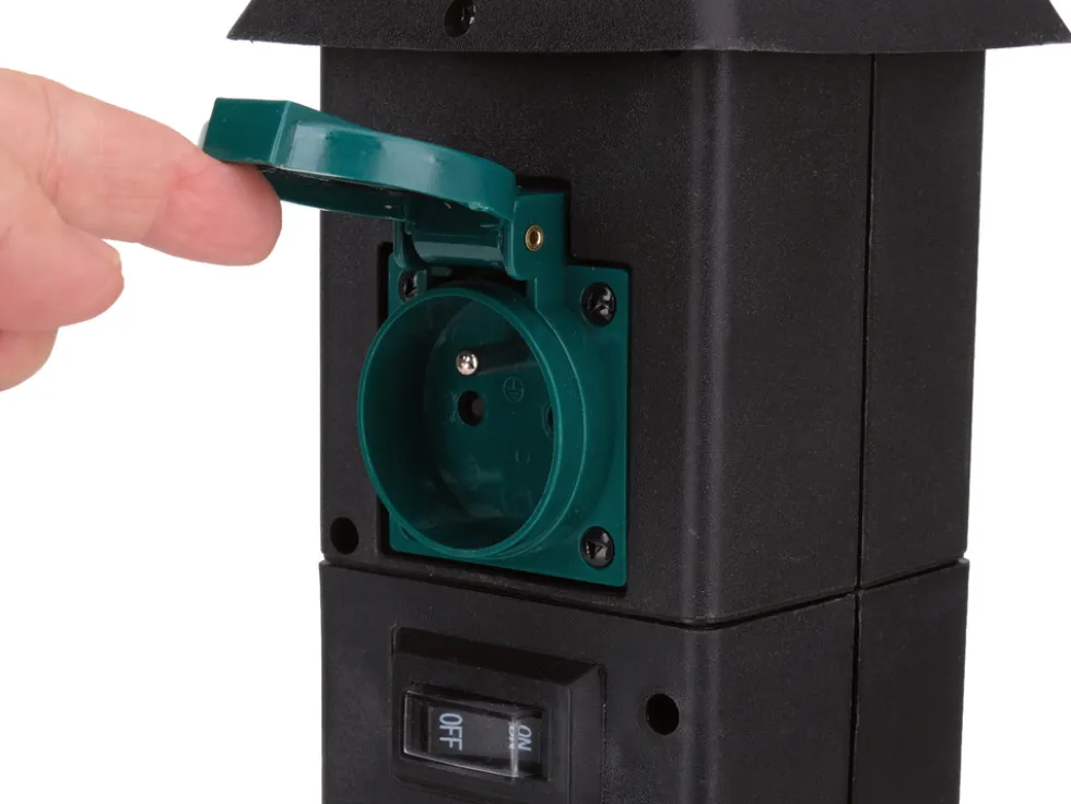 GNIAZDO OGRODOWE SŁUPEK PP IP44 4X230V