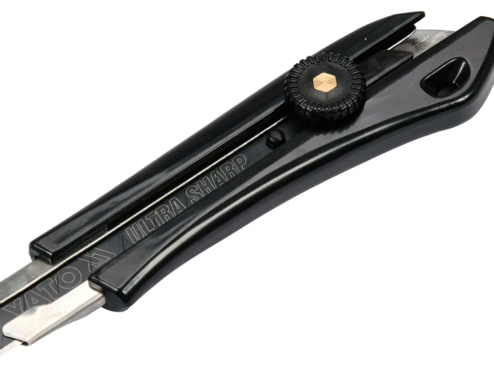 NOŻYK Z OSTRZEM ŁAMANYM 18MM SK2H