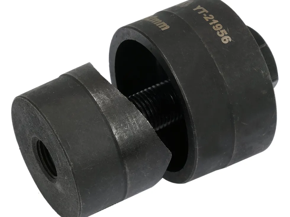 WYCINAK OTWORÓW POD KRAN 32MM